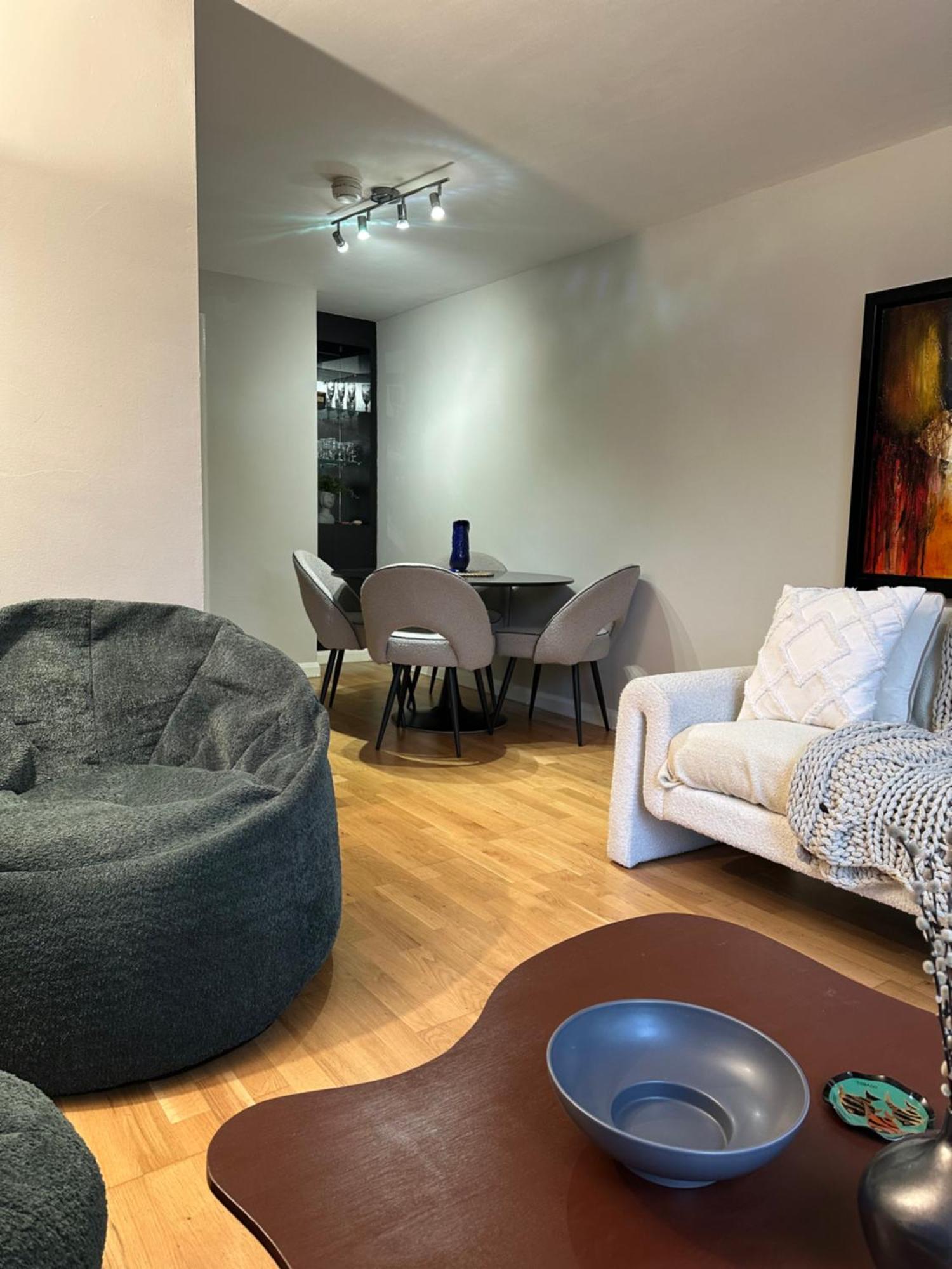 W9 Gem Stylish 2 Bed Flat Apartment London